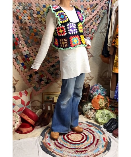 granny square vest black×green
