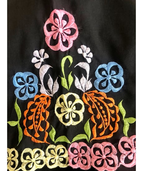60s embroidered dress