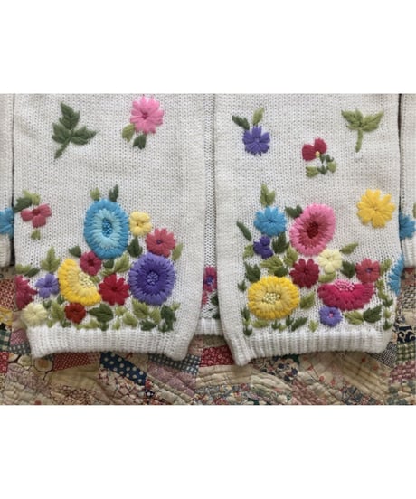1960's flower embroidered cardigan