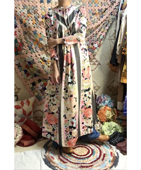 70's flower lace print dress