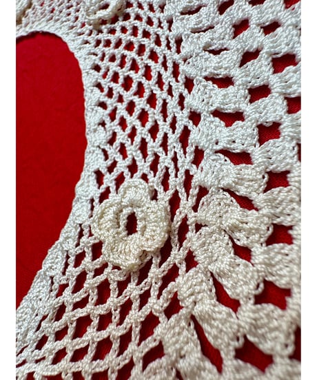 small flower crochet collar
