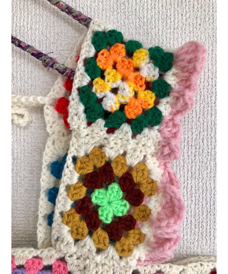 granny square vest white×pink