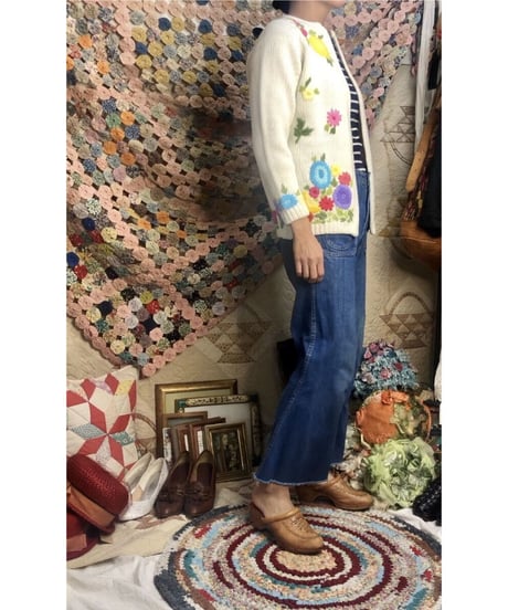 1960's flower embroidered cardigan