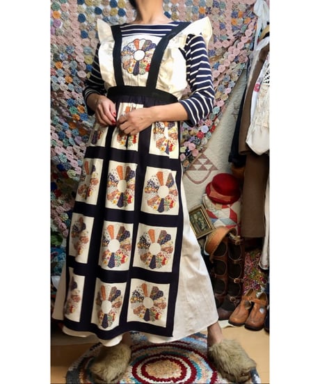 60-70s dresden plate apron dress