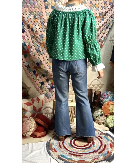 balloon sleeve polka dots blouse