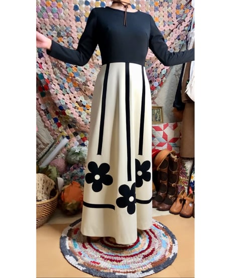 60s monotone flower dress