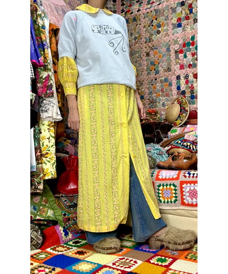 70s balloon sleeve dress