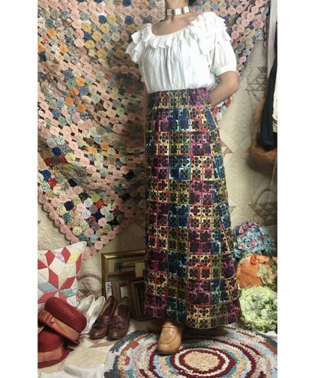 1960-70's embroidered quilting skirt