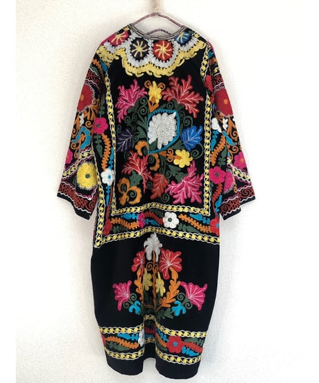 suzani embroidered robe
