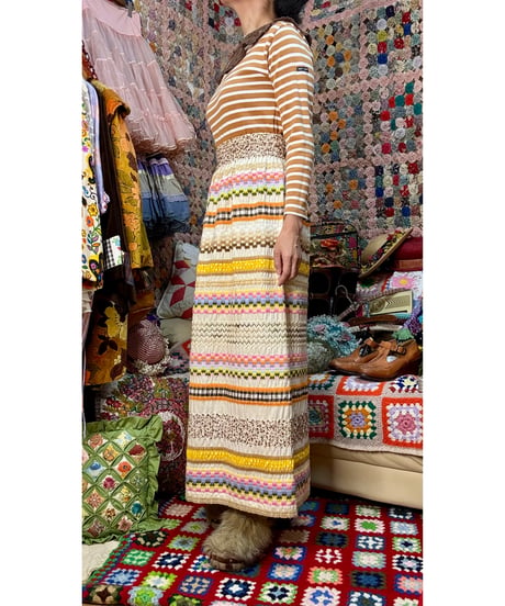 70s embroidered ribbon work skirt