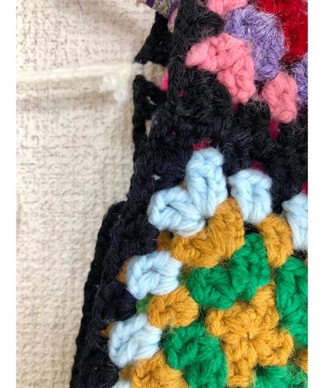 granny square vest white×black