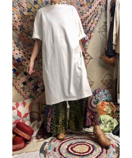 big tee white