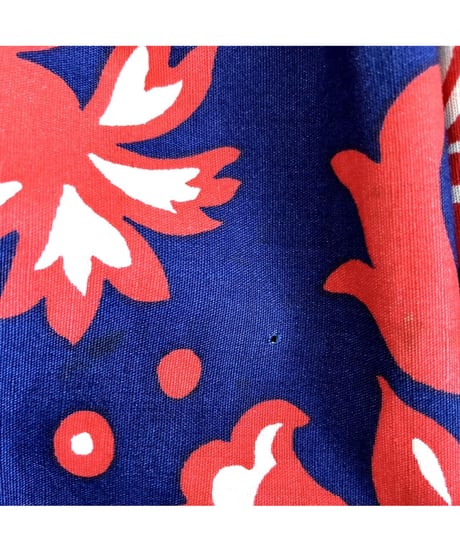 70's flower motif dress