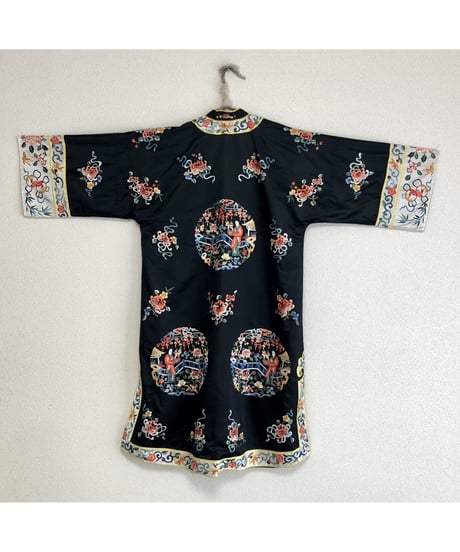 60's chinese embroidered robe