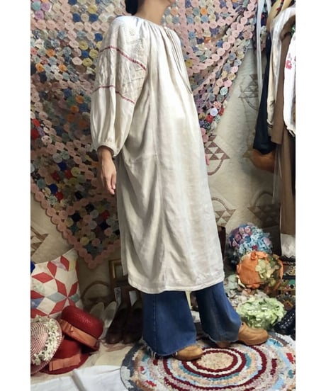 vintage ukrainian embroidered one-piece linen white