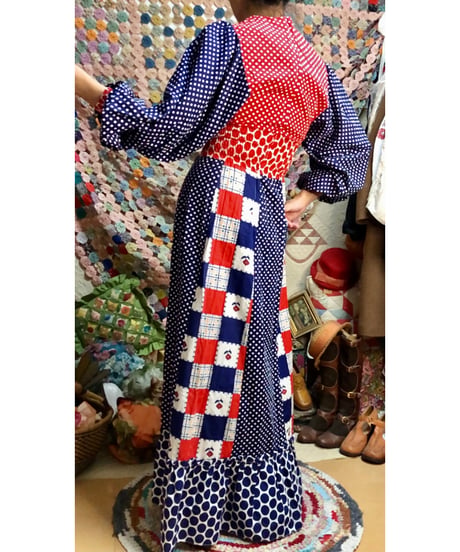 70s balloon sleeve dress