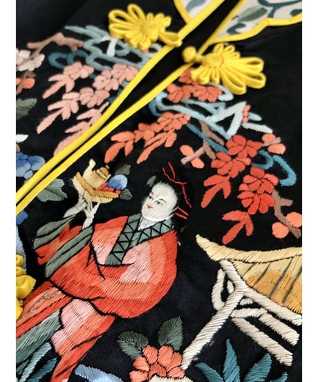 60's chinese embroidered robe