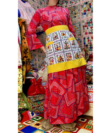 folk art half apron