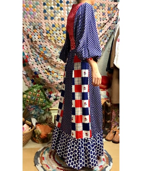 70s balloon sleeve dress