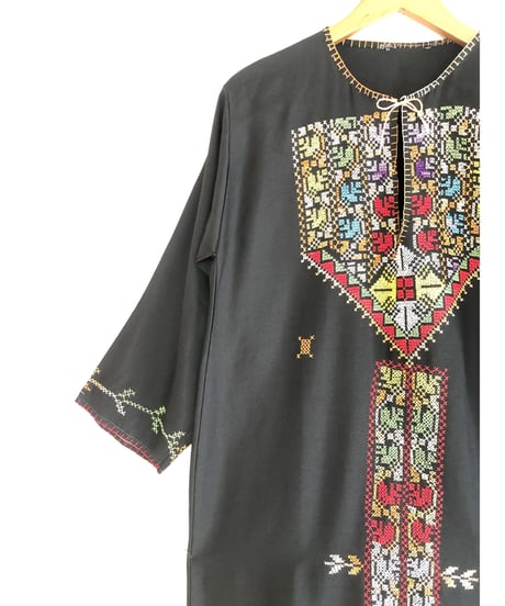 palestinian embroidered dress