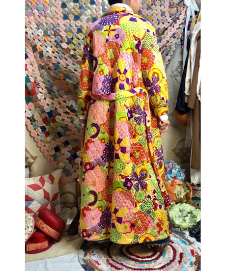 60's quilted flower robe
