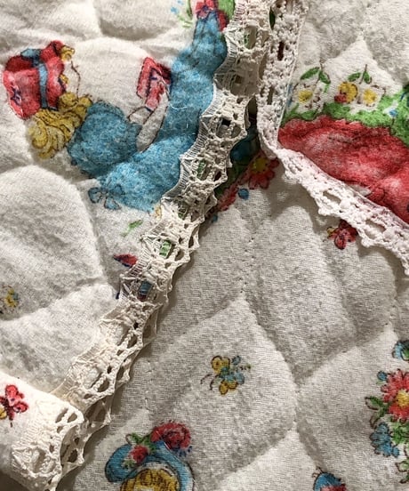1970's girl's and flower print quilted one-piece