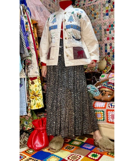 forest motif quilting jacket