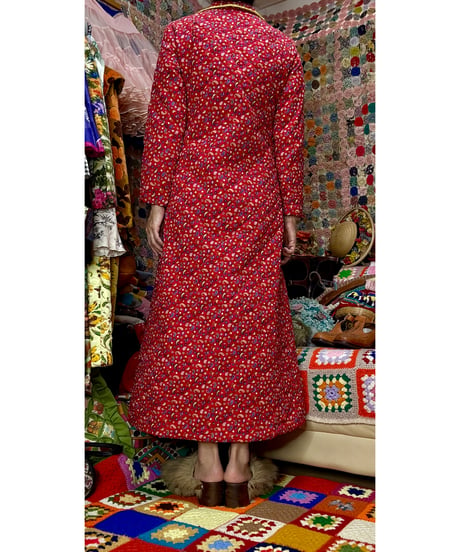 70s flower quilted robe