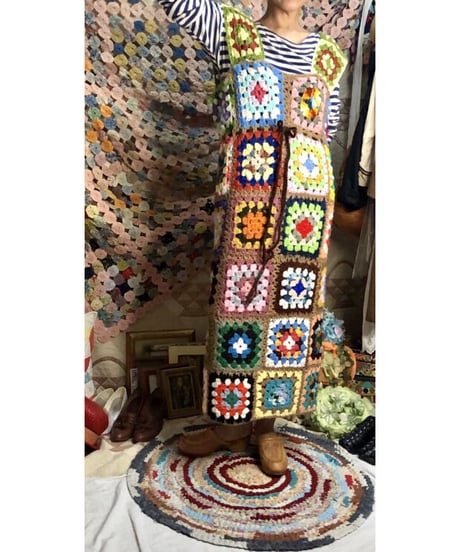 granny square one-piece beige