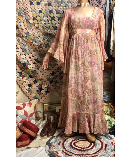 1970's angel sleeve botanical one-piece