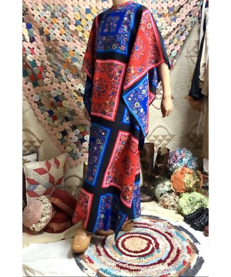 60's flower kaftan dress