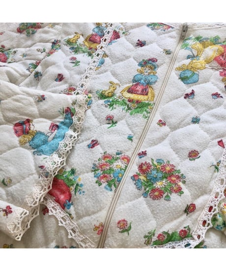 1970's girl's and flower print quilted one-piece