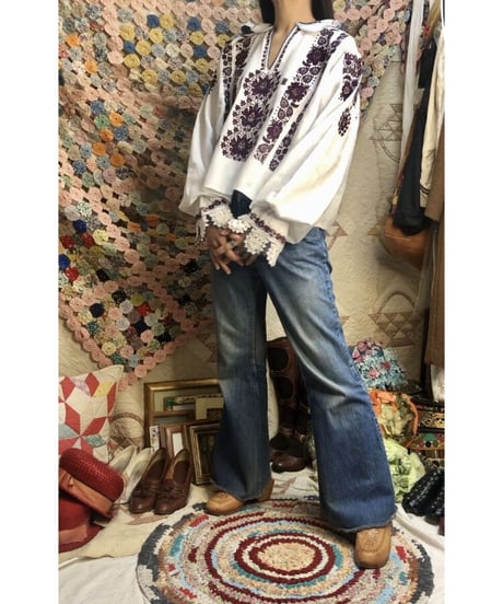 vintage croatian embroidered blouse②
