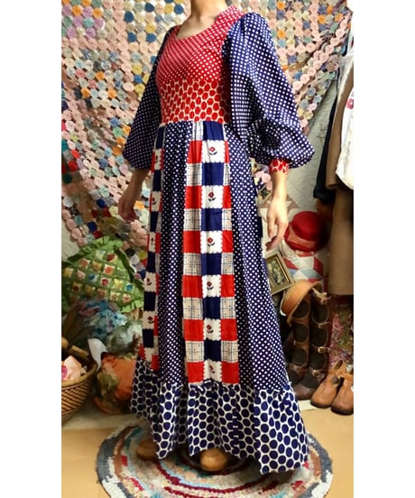 70s balloon sleeve dress