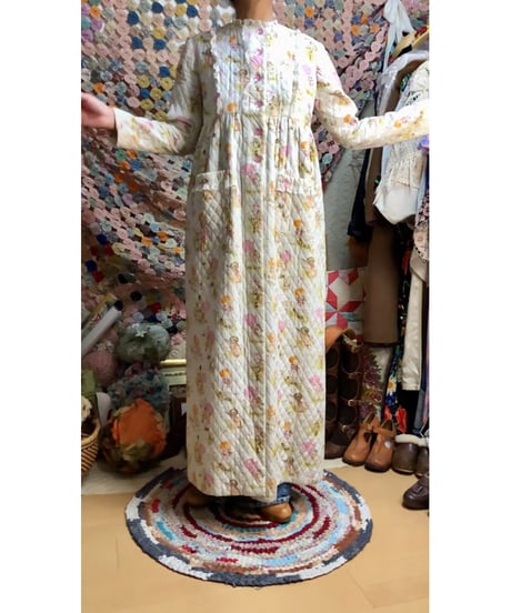 70s quilted sweet robe