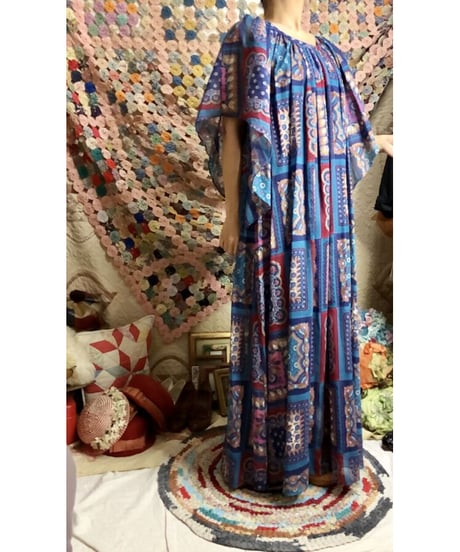 70's handkerchief motif dress