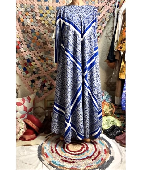 paisley handkerchief motif dress
