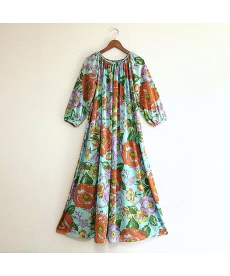 60-70s flower dress