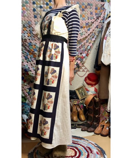 60-70s dresden plate apron dress