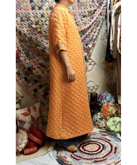 60's quilted robe