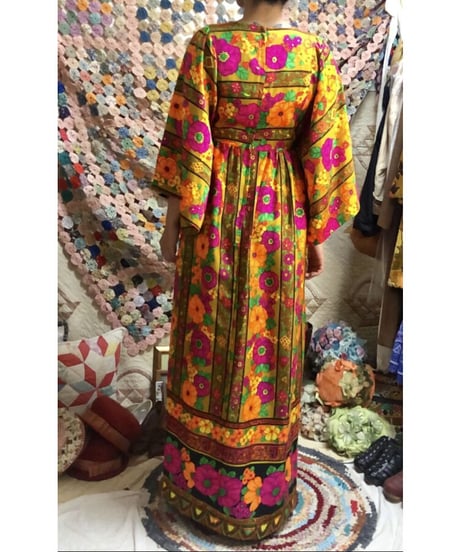 60-70's flower dress