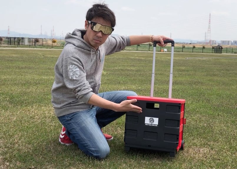 【期間限定おまけつき！】ドイツ製　折り畳み　ソリ　ボブスレー 日本育児 おくだけとおせんぼ (グレージュM) 簡単設置