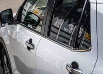 TOYOTA ライズ　サイドウインドウモール 送料込み