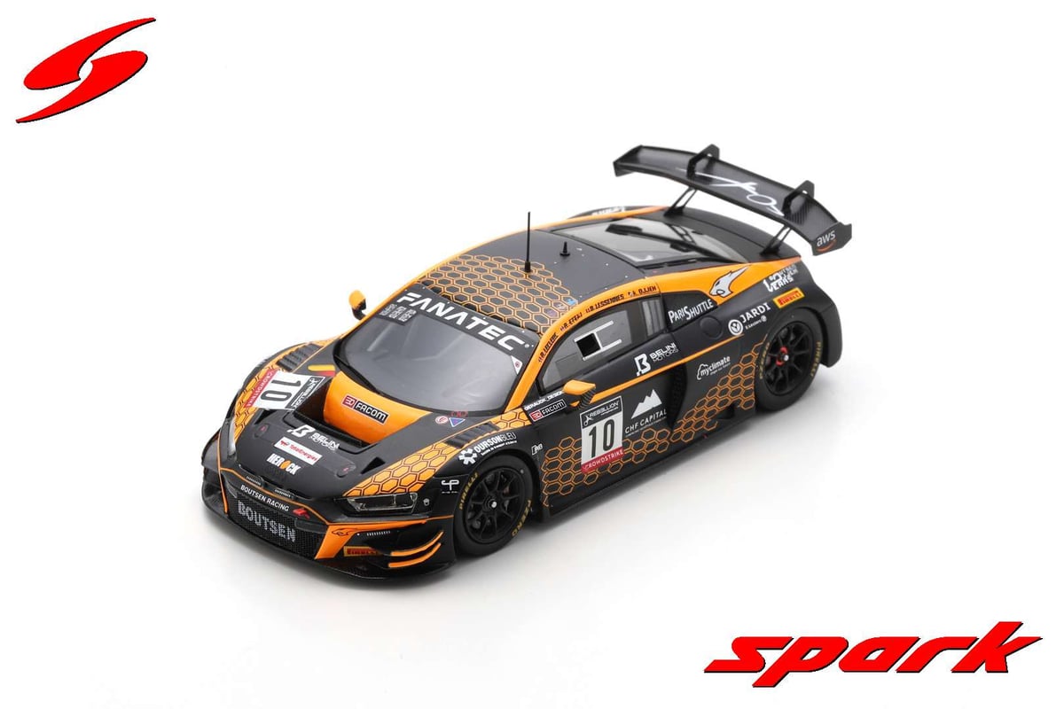 Spark製　Audi R8 LMS アイスシルバー　2016年　ロードカー Spark製 Audi R8 LMS アイスシルバー 2016年 ロードカー