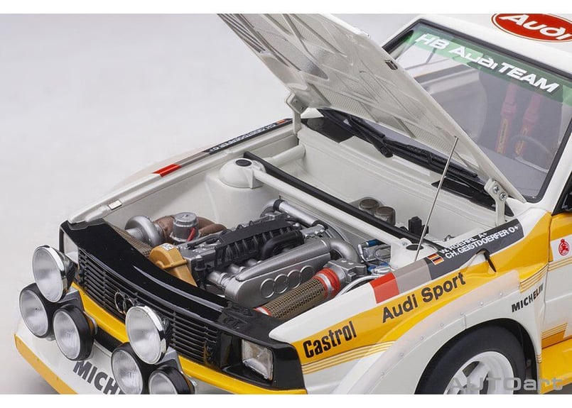 ミニカー AUTOart Audi sport Quattro 1988 1/18 AUTOart 1/18 (88601) Audi Sport Quattro S1 #2 W