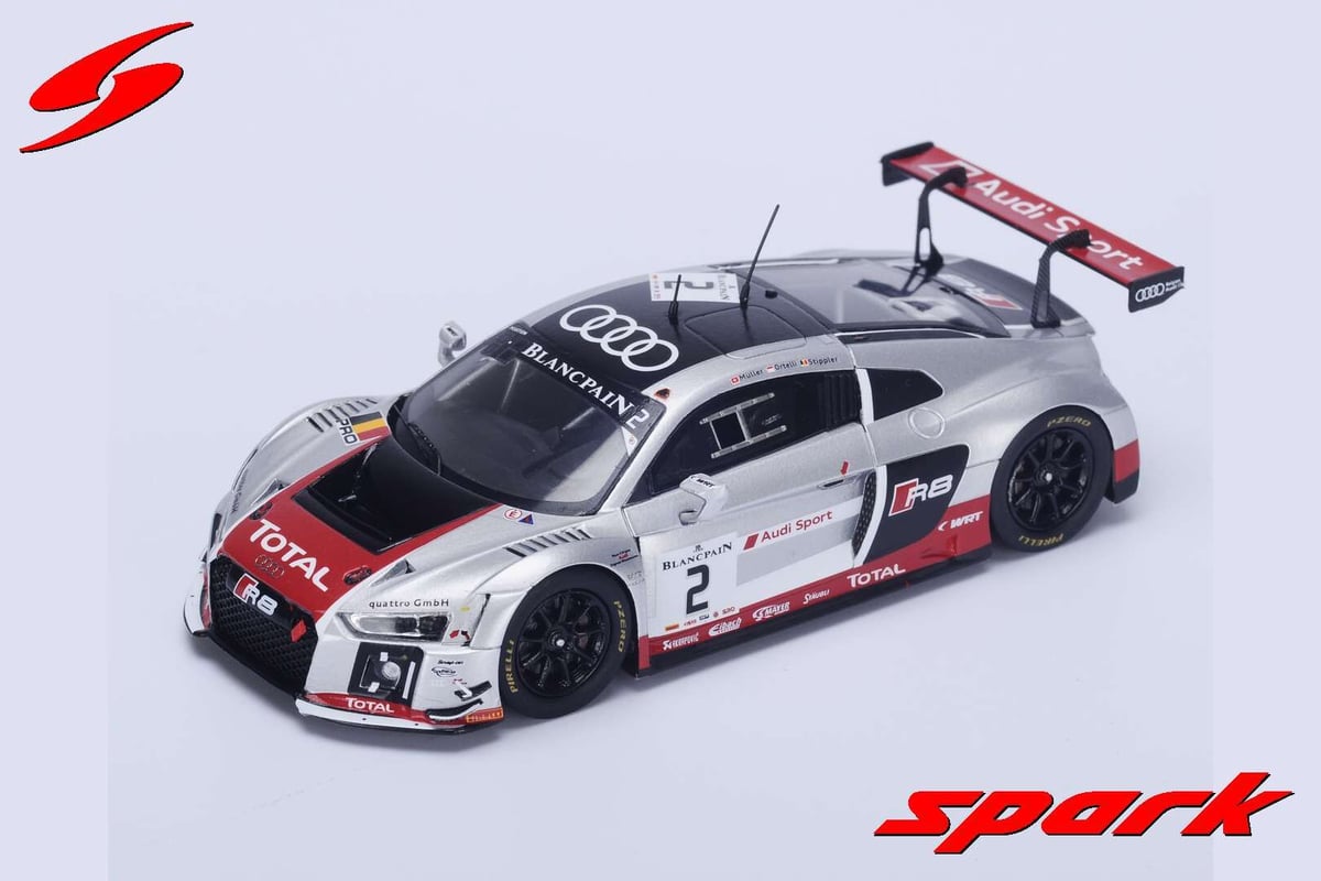 Spark製　Audi R8 LMS アイスシルバー　2016年　ロードカー Spark製 Audi R8 LMS アイスシルバー 2016年 ロードカー Spark製 Audi