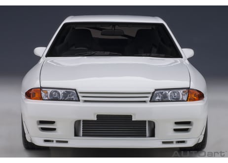 AUTOart 1/18 (77412) 日産 スカイライン GT-R (R32)『湾岸ミッドナイト』 零奈のGT-R 連載開始30周年記念モデル