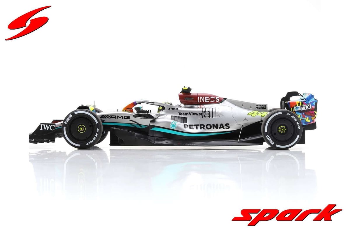 メルセデス AMG PETRONAS F1 1:18モデル スパークモデル スパーク 1/18 メルセデスAMG ペトロナス W13 E