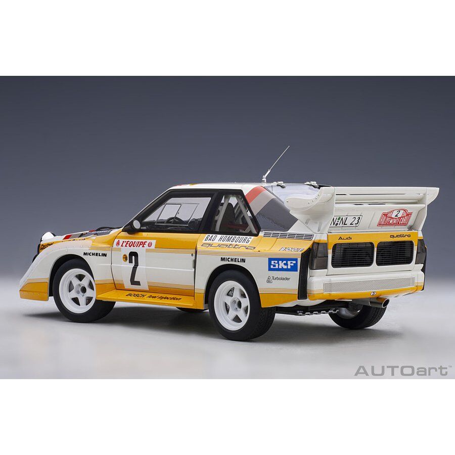 ミニカー AUTOart Audi sport Quattro 1988 1/18 AUTOART 1/18 Audi Sport Quattro S1 Pikes Peak 1987 #1 Racing