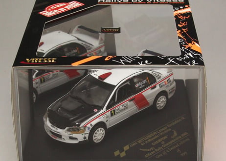 VITESSE 1/43 (43404) MITSUBISHI LANCER EVOLUTION IX #1 H.Miyoshi/H.Ichino CHAMPION OF AFRICAN RALLY